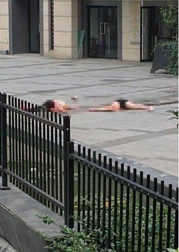 无锡华仁凤凰城一女子跳楼 身体摔成两半【3】