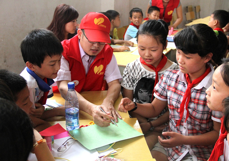 ��������̹�԰�����¾���ϯ���ǿ��˵������ӵ�еĲƸ�����ʵ�����Ƹ������ұ��ܵ�һ���֡����̹�԰����ҵ�ķ�չ�鹦�ڸĸ￪�ŵ���������������������������е���ҵ������Σ����Լ��ķ�ʽ���������֮���Ρ��� 