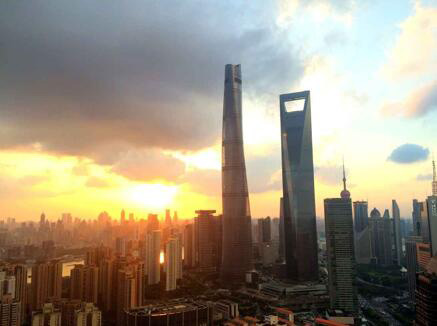 80后、90后年轻人成上海新地标建筑浦东金融