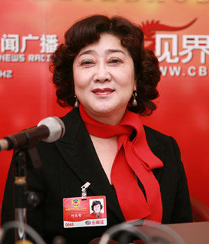 政协委员频晒蜗居:住过厨房租过阁楼