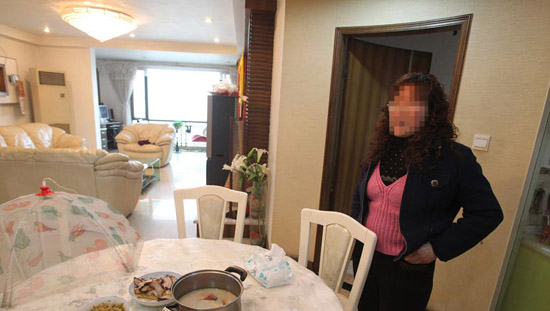 组图:重庆被引渡女黑老大高档江景房曝光 (8)